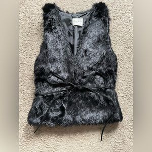 Love tree fur vest